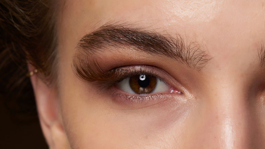Künstliche Wimpern: Mit diesen Tipps sehen Fake Lashes natürlich aus