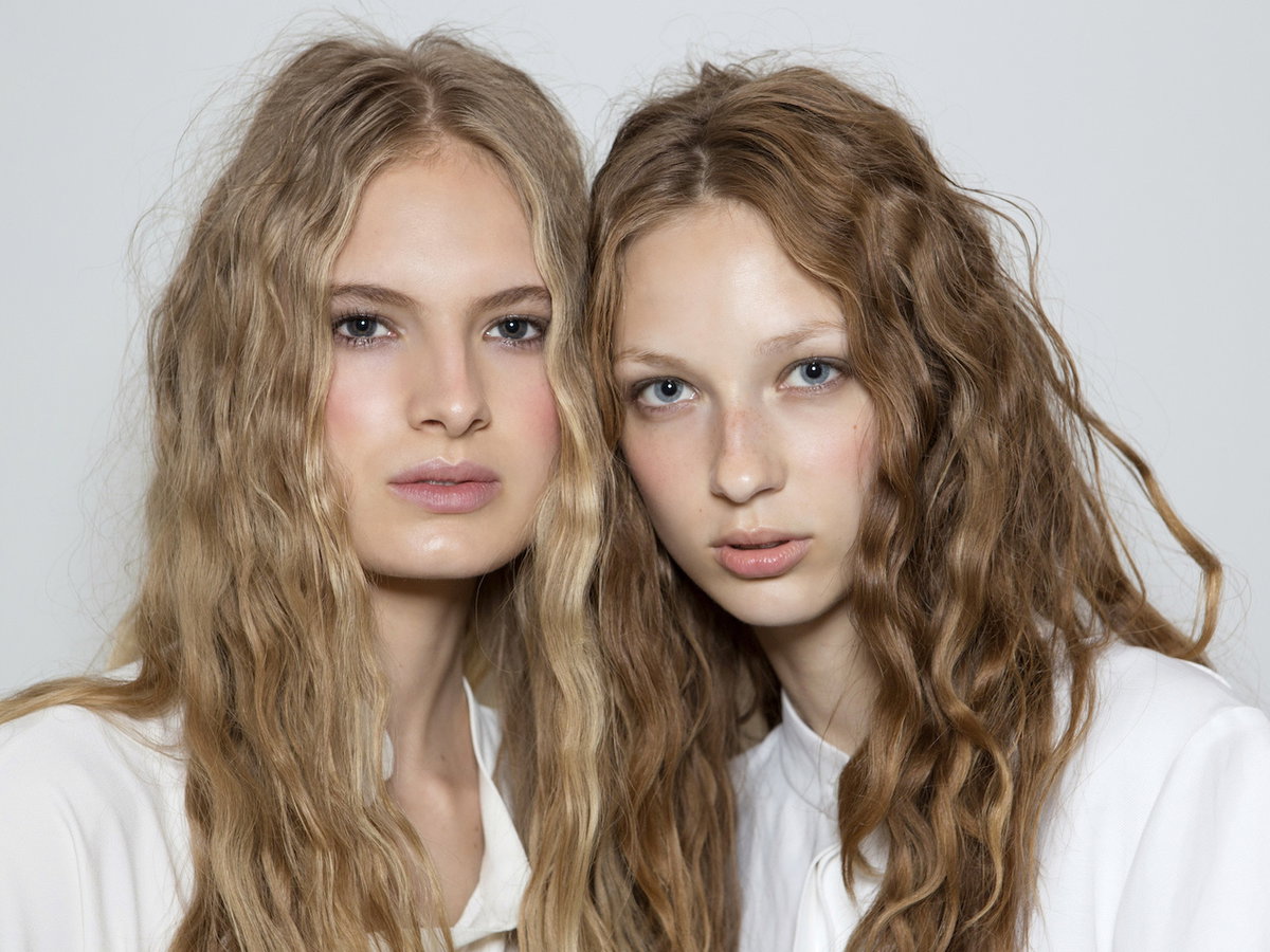 Birkenwasser wirkt für kräftige und starke Haare