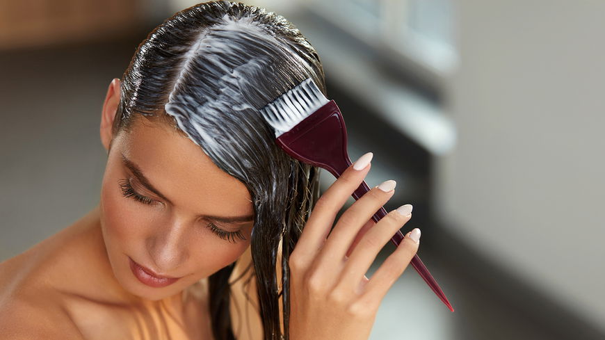 Frisuren-Trends 2022: Diese 3 Haarfarben sind jetzt angesagt – laut Expertin