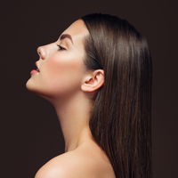 Glow Sculpting: Alles, was ihr über den neuen Beauty-Trend wissen müsst