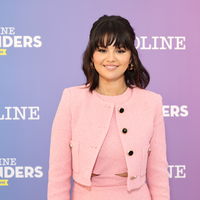 Mode-Trends 2022: Dieses wunderschöne Outfit von Mango trägt Selena Gomez