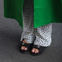 French Nails Füße: So gelingt die beliebte Pediküre 