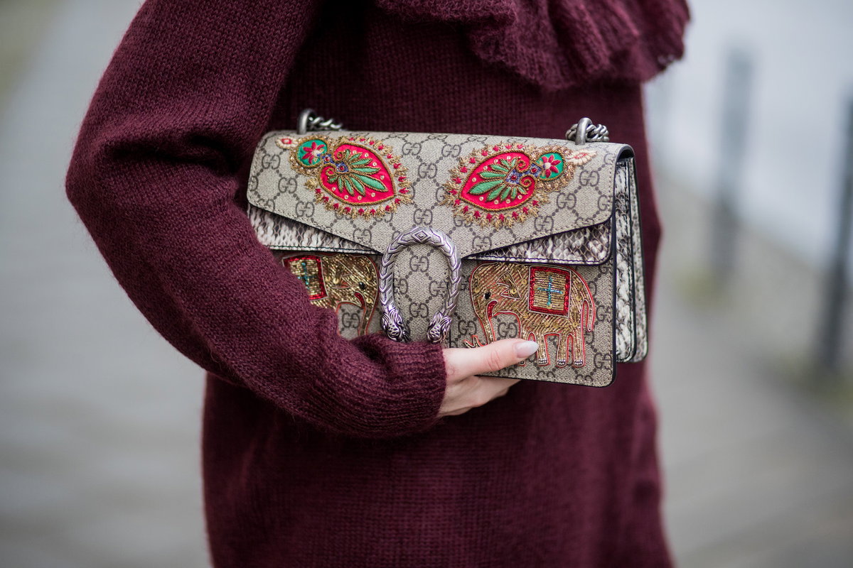 Gucci Dionysus Tasche mit auffälligem Muster