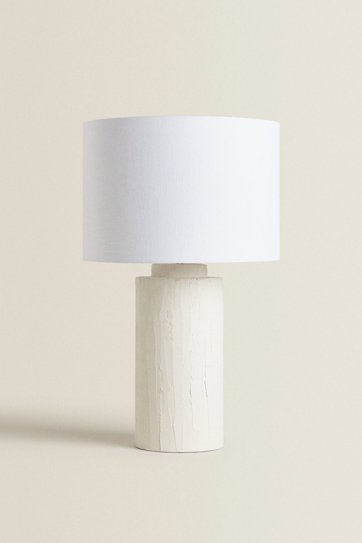 LACKIERTE LEUCHTE weiß Zara Home