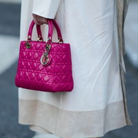 Lady Dior: Alles, was du über die Designer-Bag für die Ewigkeit wissen musst