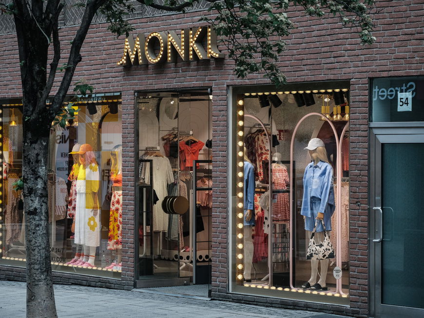 Mode-Trends 2022: 3 Trendteile von Monki, die ihr in diesem Sommer unbedingt braucht