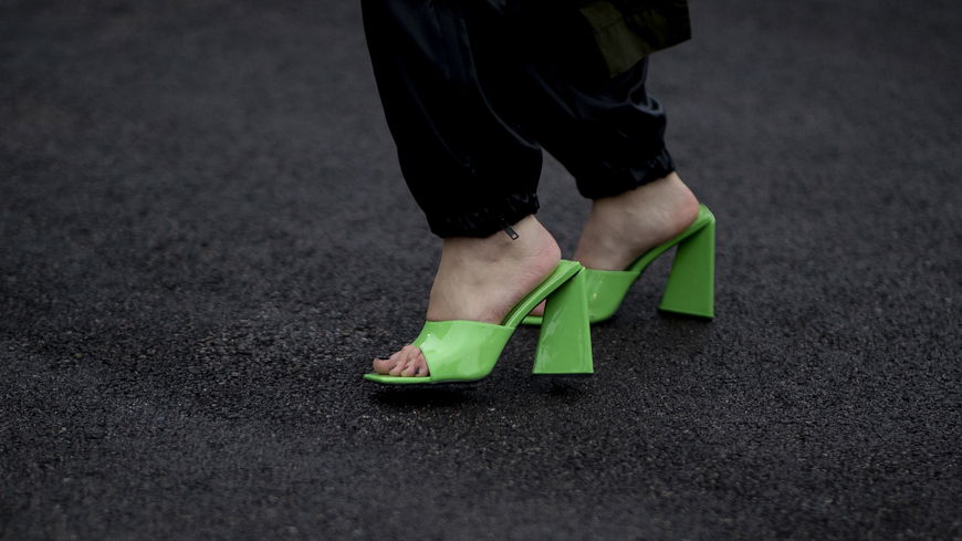 Mode-Trends 2022: Diese Sommerschuhe von Monki sehen richtig teuer aus