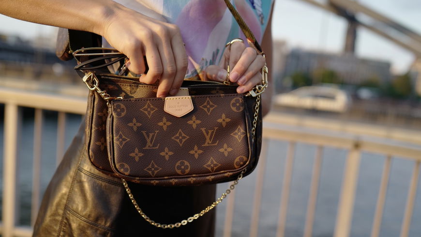Louis Vuitton Multi Pochette Accessoires: Alles über die beliebte Designerbag