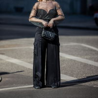 Mode-Trends 2022: Die 4 stylischsten Hosen für kleine Frauen
