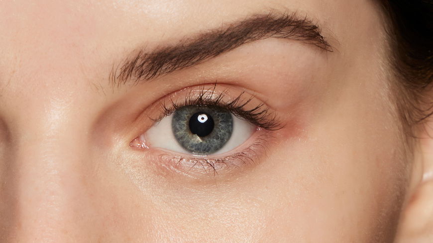 Drogerie 2023: Diese günstige 4 Euro-Mascara verschmiert kein bisschen