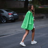 Dieser beliebte Sneaker von Tamaris zaubert lange Beine