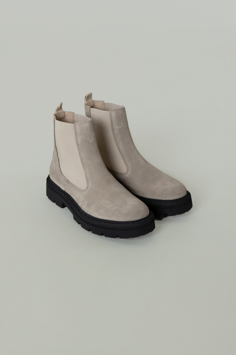 Garment Project Chelsea Boots Spike