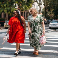 Outfits 2022: 6 angesagte Kleider, die Curvy-Frauen rauf und runter tragen