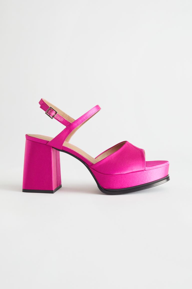 & Other Stories Plateausandalen mit ausgestelltem Blockabsatz