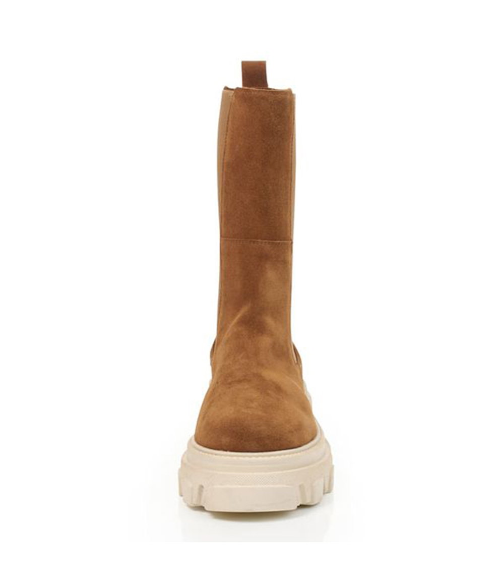 Ein echter Hingucker ist der Chelsea Boots in Cognac von Reken Maar für ca. 170 Euro.