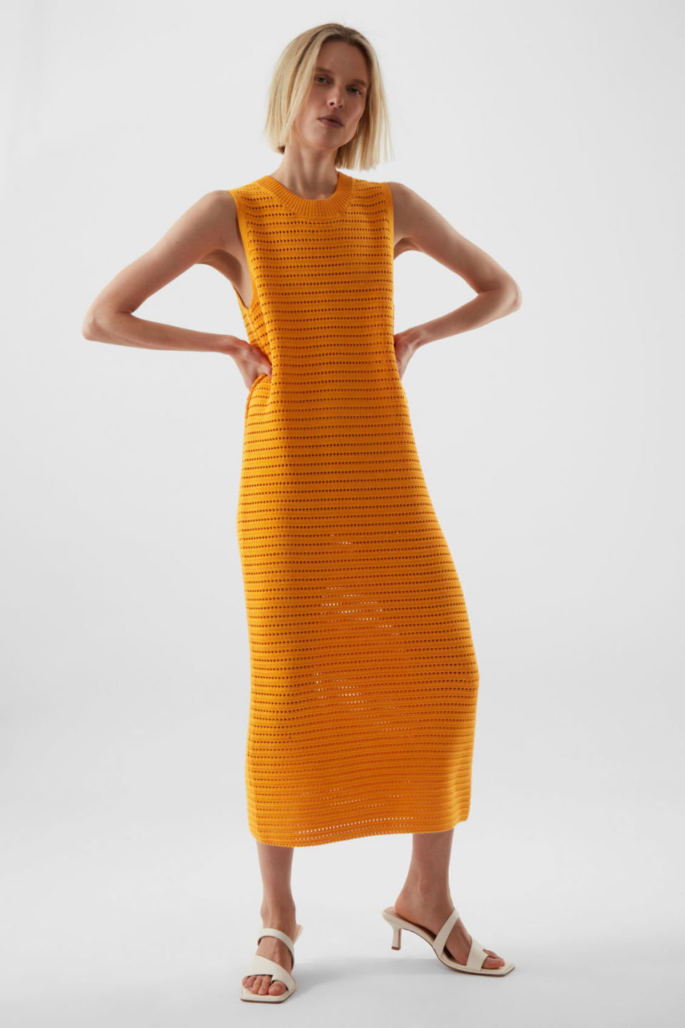COS Strickkleid orange