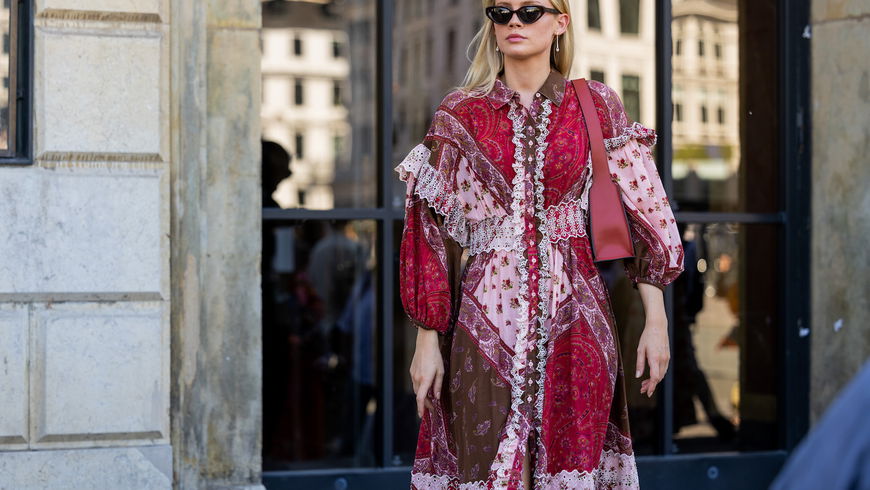 Herbst-Kleider 2022: 4 Dresses von COS, die stylische Frauen jetzt shoppen