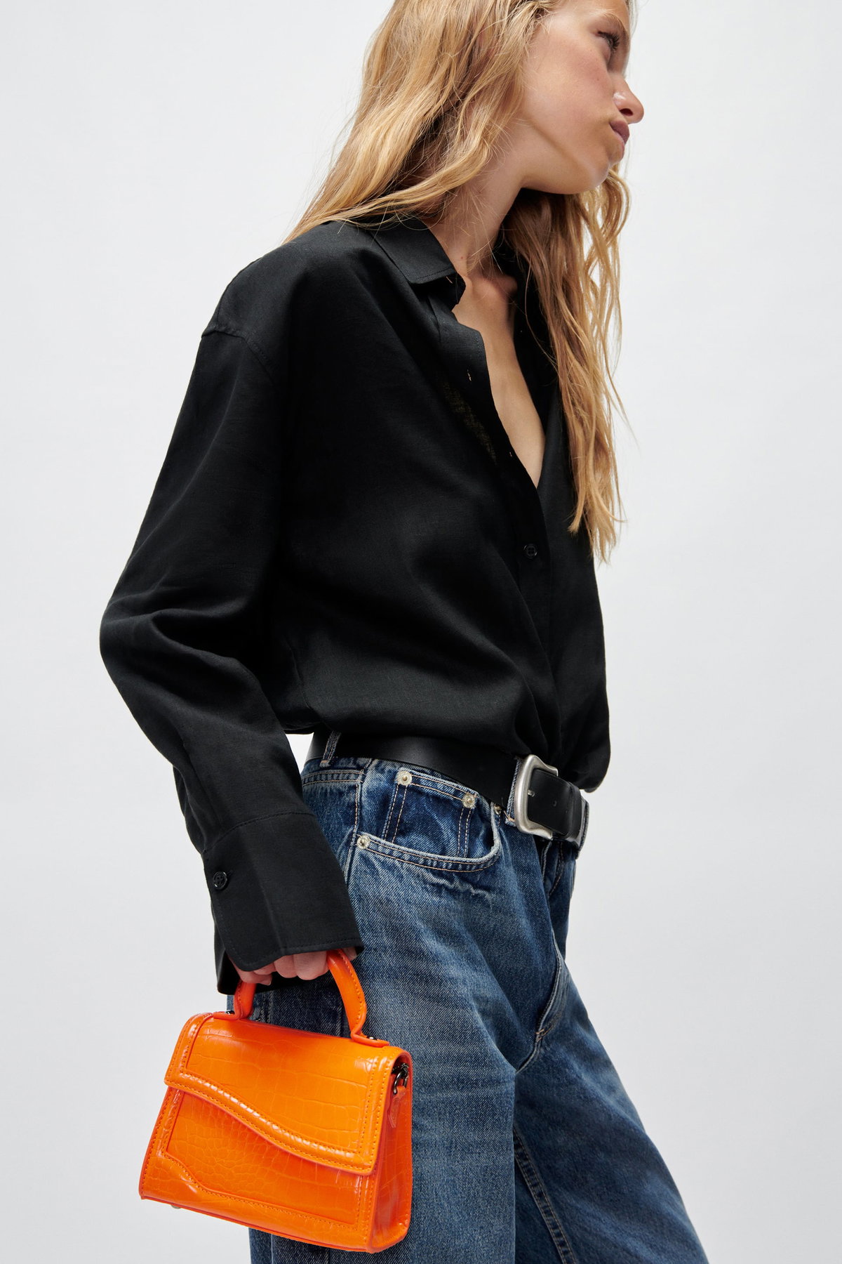 KLEINE CITY-TASCHE MIT ASYMMETRISCHEM ÜBERSCHLAG Orange ZARA