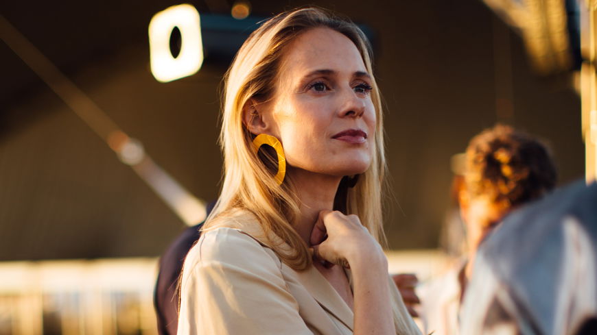 Beauty-Trends 2022: 5 Lippenstifte aus der Drogerie, die den ganzen Tag lang halten