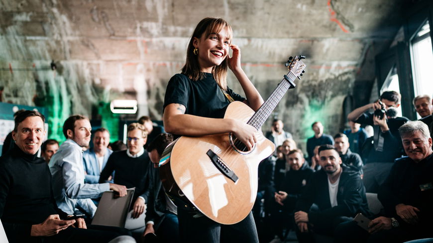 Sängerin Lotte im Interview: Mit uns hat sie über ihr Leben als Musikerin gesprochen