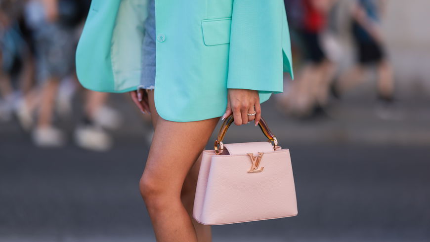 Louis Vuitton Capucines stylen: Alles über die begehrte Designer-Bag
