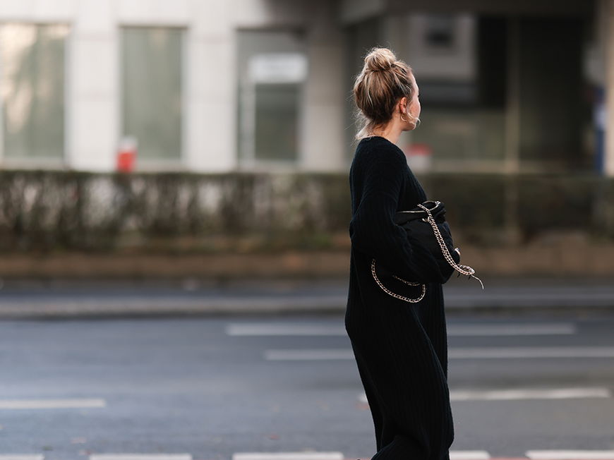 Winter-Outfits 2022: Dieses Kleid von ZARA passt zu allen Anlässen