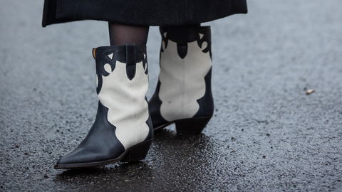 Stiefeletten kombinieren: So tragen stylische Frauen die kurzen Boots
