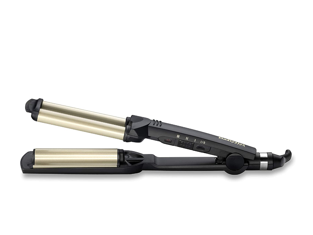 Auf das Welleneisen von "BaByliss" ist immer Verlass, welches ihr momentan für etwa 20 Euro über Amazon nachshoppen könnt