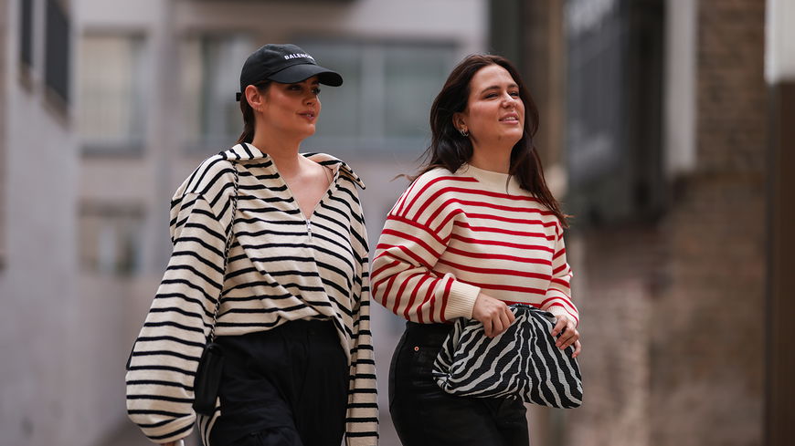 Herbst-Outfits 2022: Gestreifte Pullover werden alle tragen – die 5 schönsten Modelle