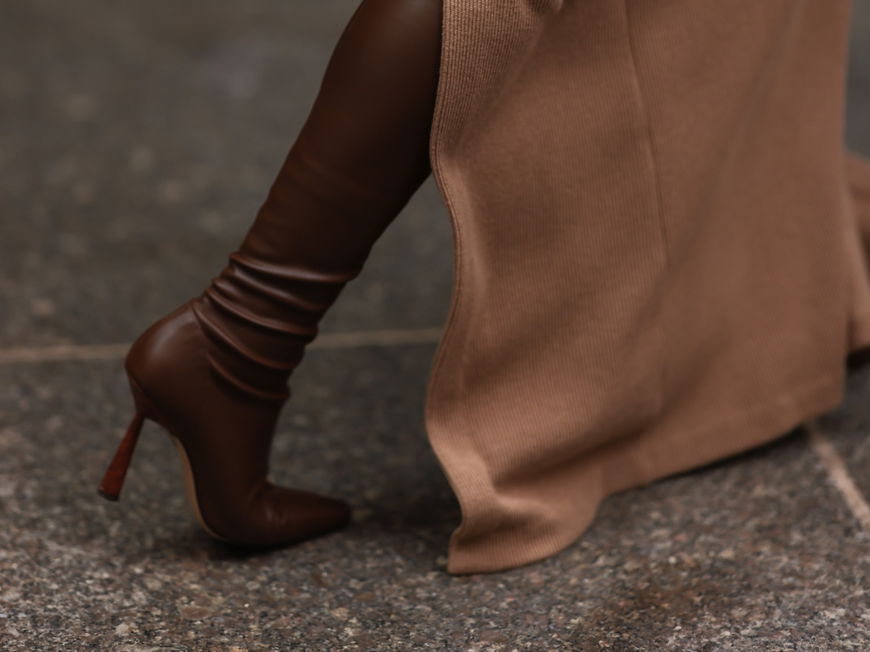 Schuh-Trends 2022: Um diesen braunen Lederstiefel von MANGO reißen sich jetzt alle