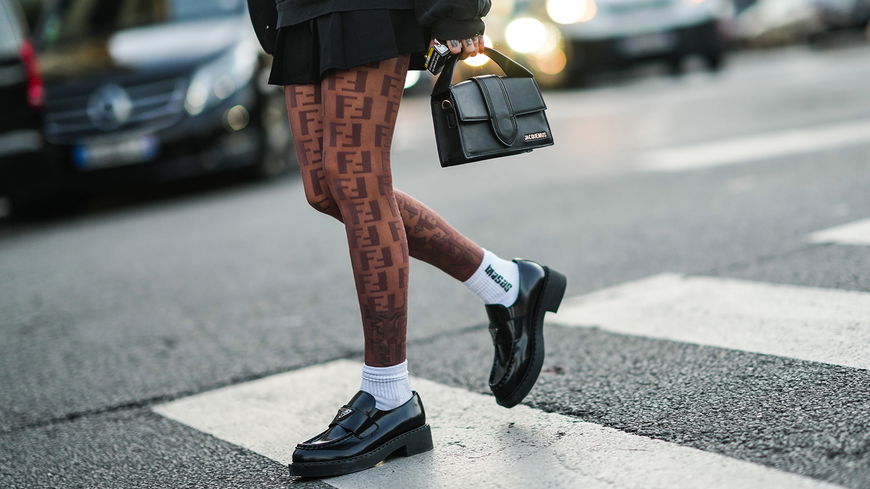 Prada Loafer stylen: Die schönsten Looks, um den Klassiker in Szene zu setzen