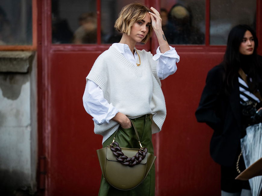 Strick-Trends 2022: Dieser Pullunder von H&M für unter 20 Euro ist ein Allrounder