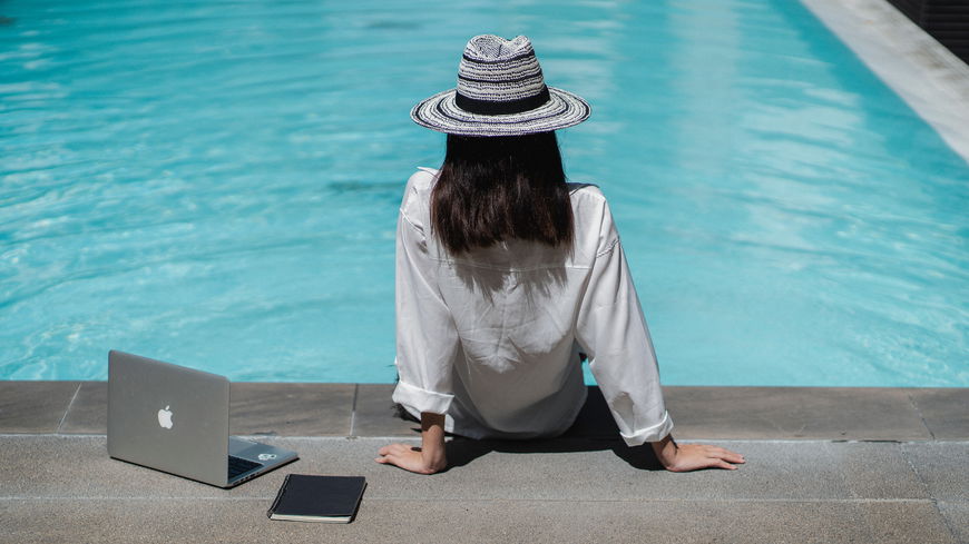 Neuer Trend in der Arbeitswelt: Mittels Workation (Work & Vacation) die Welt bereisen