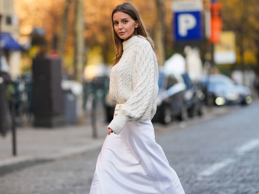 Herbst-Trends 2022: Dieser Rock passt am besten zu eurem Strickpullover