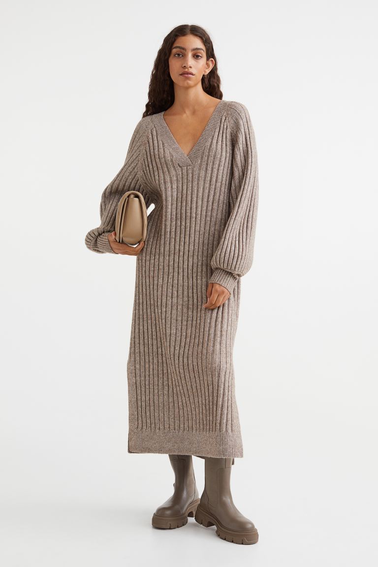 Geripptes Strickkleid Beigemeliert H&M