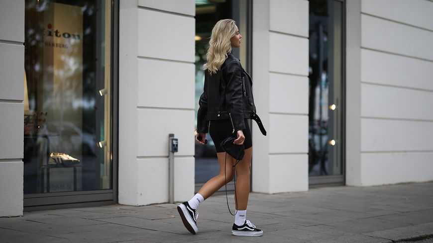 Vans kombinieren: So stylst du die angesagten Sneaker