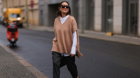 Strick-Trends 2022: Unsere Favoriten im Winter sind diese 4 kuscheligen Pullunder