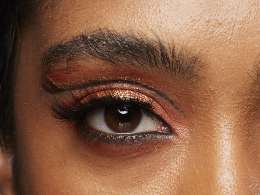 Beauty-Trends 2022: Im Herbst setzen wir jetzt auf DIESE Lidschatten-Farbe