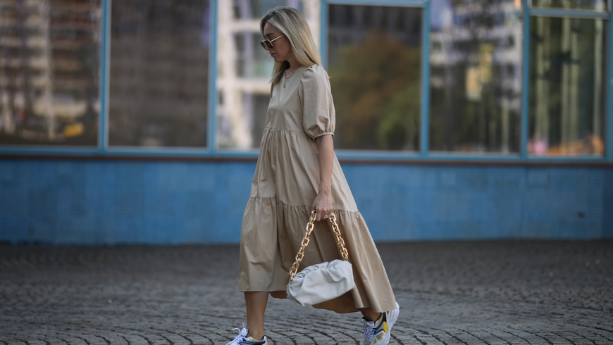 Sommer-Kleider in DIESER Trend-Farbe sehen wir in dieser Saison überall