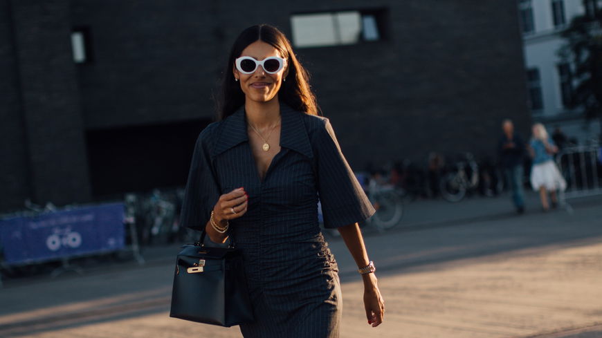 Kleider-Trends 2022: Dieses stylische Midikleid steht jeder Frau