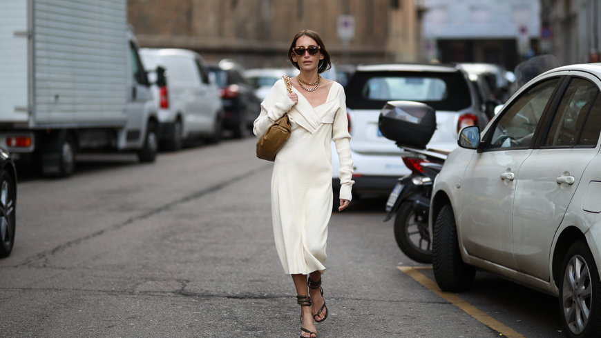 Strick-Trends 2022: Dieses tolle Kleid tragen wir im Winter rauf und runter