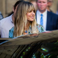 Heidi Klum liebt diesen verrückten Cardigan – und wir jetzt auch!