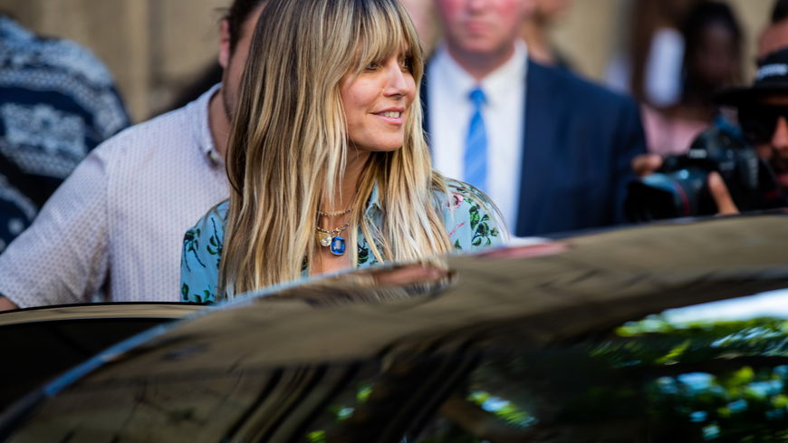 Heidi Klum liebt diesen verrückten Cardigan – und wir jetzt auch!