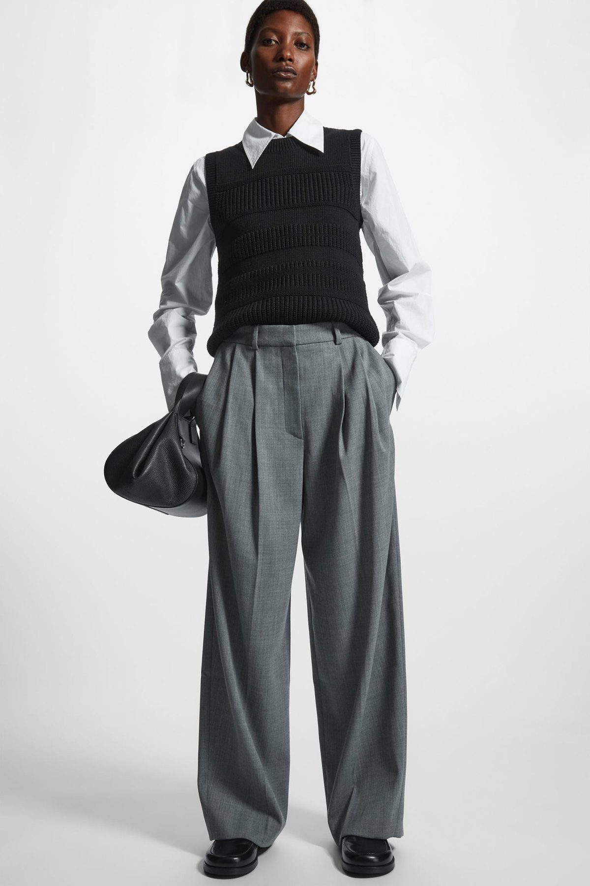 ELEGANTE WOLLHOSE MIT WEITEM BEIN COS grau