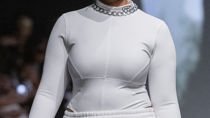Diese 3 Bodys für Frauen mit großer Oberweite sind bequem UND verführerisch 