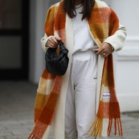 Cozy! So stylen wir bequeme Loungewear stilsicher im Alltag