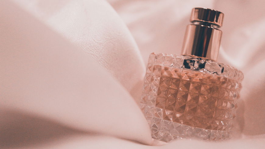 Parfums-Trends: Auf die 3 Düfte mit Zedernholz wirst du garantiert angesprochen