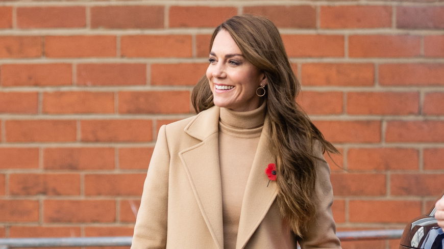 Wow! Prinzessin Kate flasht uns mit ihrem neuesten Look