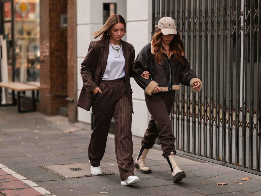 Zwei Frauen Streetstyle