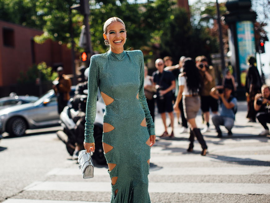 Cut-outs: Mit diesem Modetrend wird jeder Look zum Hingucker